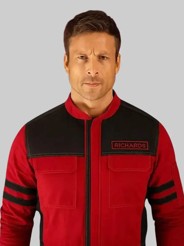 Ben Richards Film The Running Man 2025 Glen Powell Red Jacket